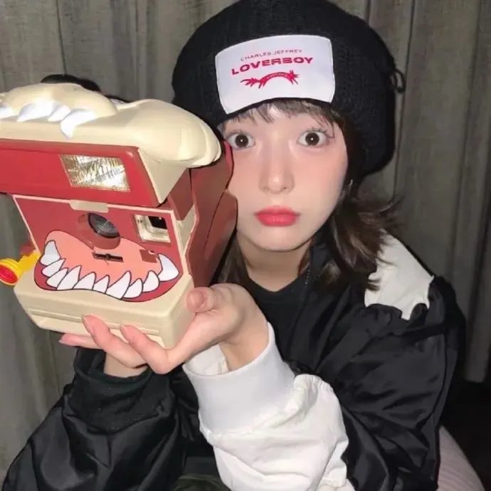 葛洛莉亚·贝尔