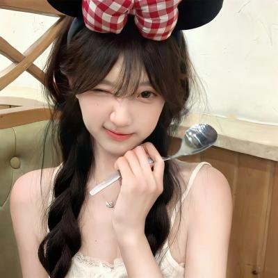 丹顶鹤女孩